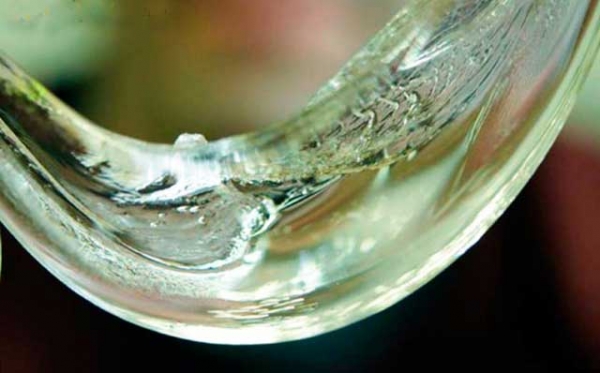 Жидкое стекло для бетона: особенности материала и нюансы технологии нанесения