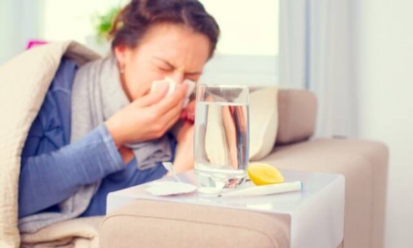 Зачем клеят пластырь на нос? Зачем клеят пластырь на нос?