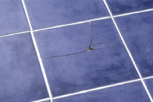 Основные этапы ремонта плитки на полу от одной до всего покрытия Основные этапы ремонта плитки на полу от одной до всего покрытия