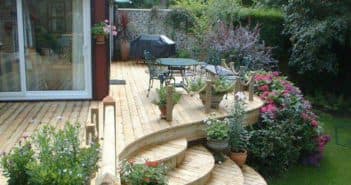 Как выбрать противоскользящее покрытие на ступени крыльца