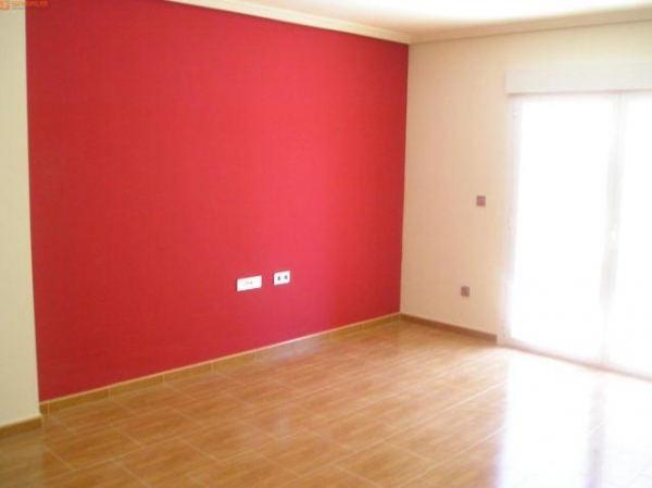 Как правильно клеить обои: подробная инструкция Как правильно клеить обои: подробная инструкция