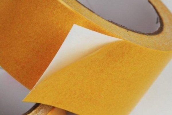 Применение и правила выбора двухстороннего скотча Применение и правила выбора двухстороннего скотча