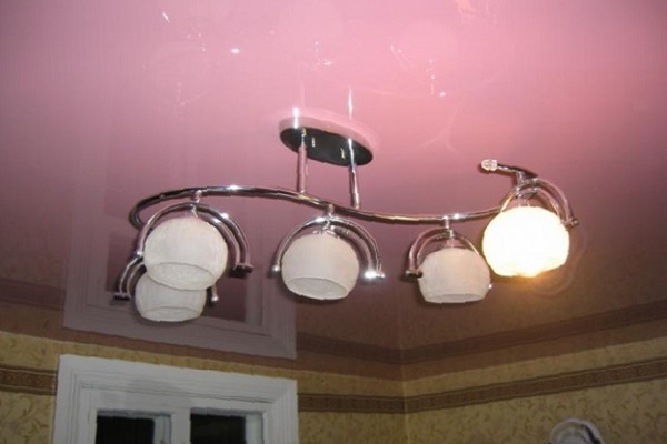 Чем лучше усилить крепление под тяжелую люстру