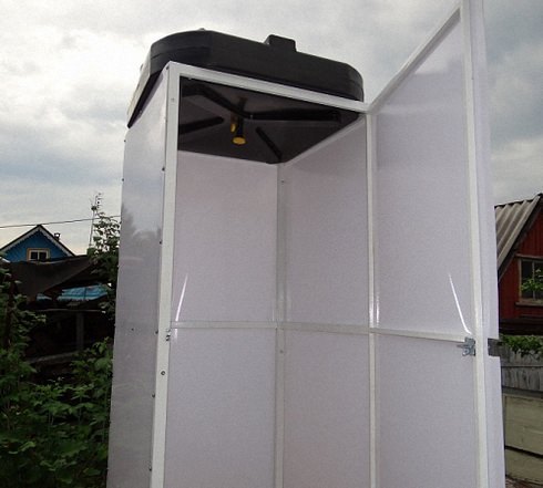 Пластиковые емкости под воду