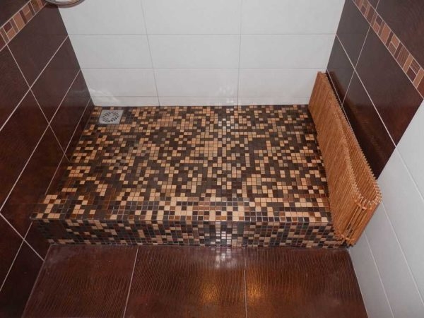 Как сделать слив в полу в душе, в бане Как сделать слив в полу в душе, в бане