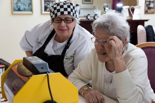 Куры психотерапевты спасут мир от депрессии