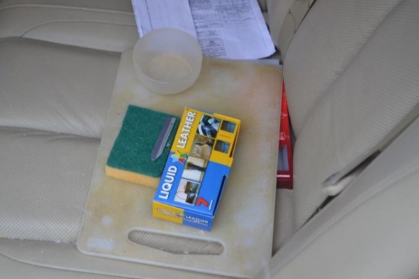 Какой клей подойдет для кожи?