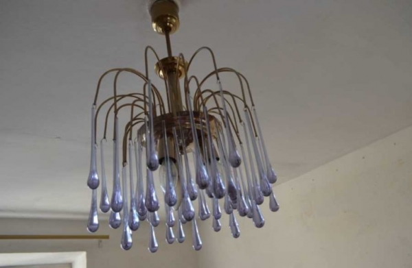 Чем лучше усилить крепление под тяжелую люстру