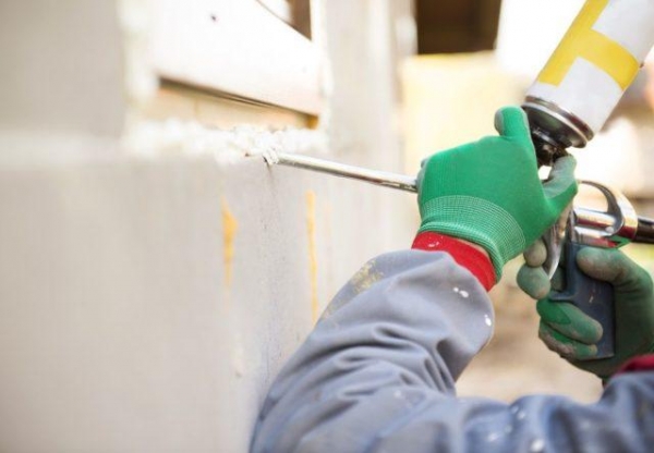 Как правильно пользоваться монтажной пеной Как правильно пользоваться монтажной пеной