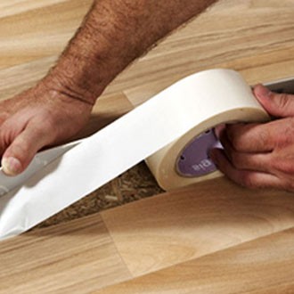 Как уложить линолеум на бетонный пол: варианты монтажа Как уложить линолеум на бетонный пол: варианты монтажа