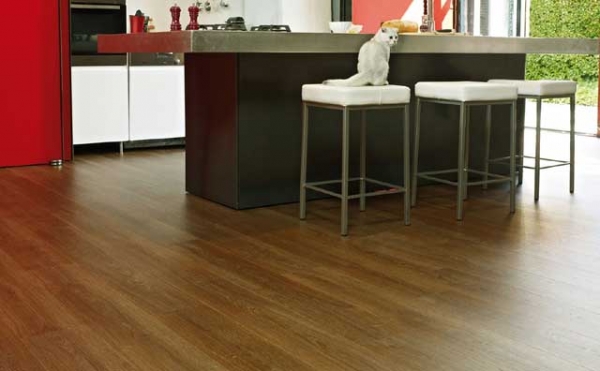 Выбираем ПВХ ламинат: достоинства, особенности монтажа Выбираем ПВХ ламинат: достоинства, особенности монтажа