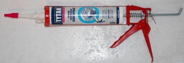 Герметик для канализационных труб &ndash; характеристики и применение