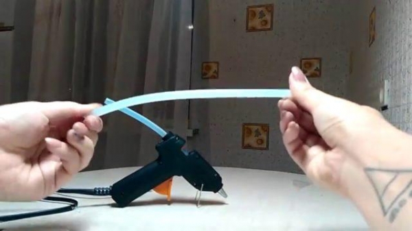 Эффективные средства для склеивания линолеума между собой Эффективные средства для склеивания линолеума между собой