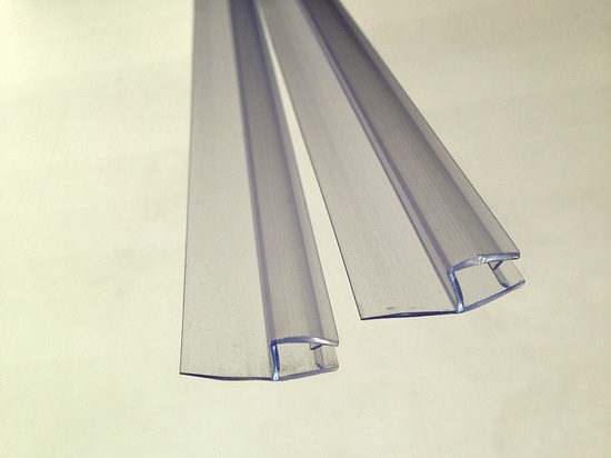 Уплотнитель для душевой кабины &mdash; предназначение, разновидности, правила установки