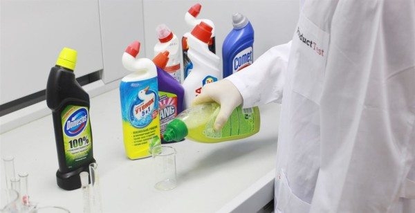 Как очистить бачок унитаза: проверенные народные способы и современные моющие средства