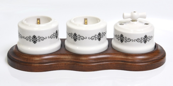 Почему розетки из керамики лучше пластиковых Почему розетки из керамики лучше пластиковых