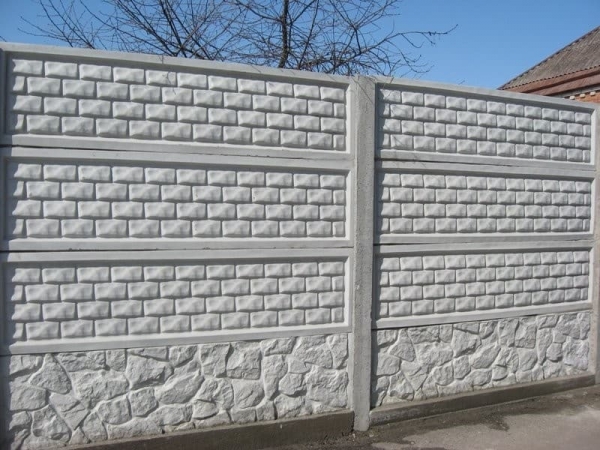 Как самостоятельно сделать забор из бетона?