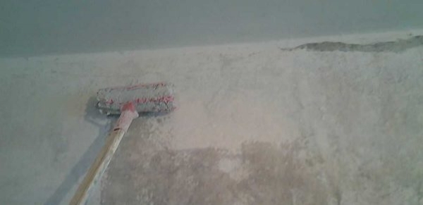 Как наносить декоративную штукатурку